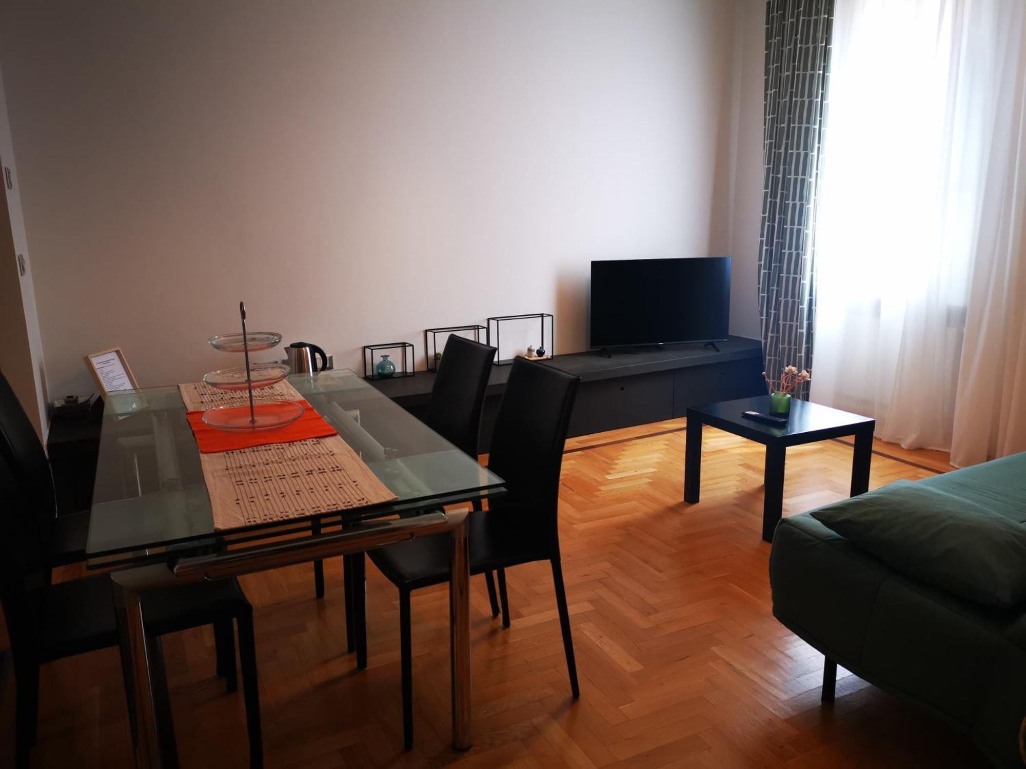 Ca Porticoes Apartment Bologna Bagian luar foto